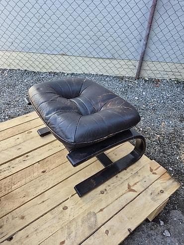 sara namestaj – слике: Naslonjač sa tabureom (set) - Udobna fotelja sa pripadajućim tabureom — 5