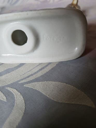 velike svece: Figura nova nemacka foreign 70,80te. Porcelanska figura,sve na njoj — 13