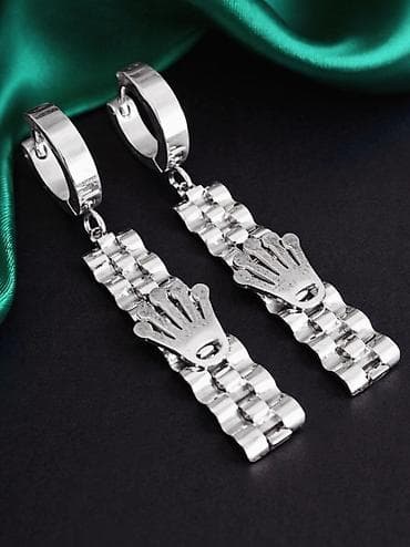 Minđuše u rolex stilu izradjene od nerđajućeg čelika
600 RSD ✨ at lalafo.rs Minđuše u rolex stilu izradjene od nerđajućeg čelika
600 RSD ✨