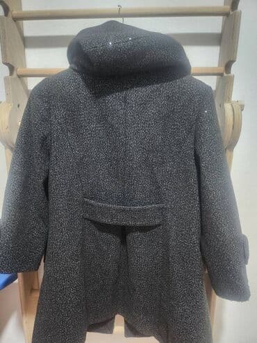 Women's Footwear: M, Single-colored, Without lining — 2