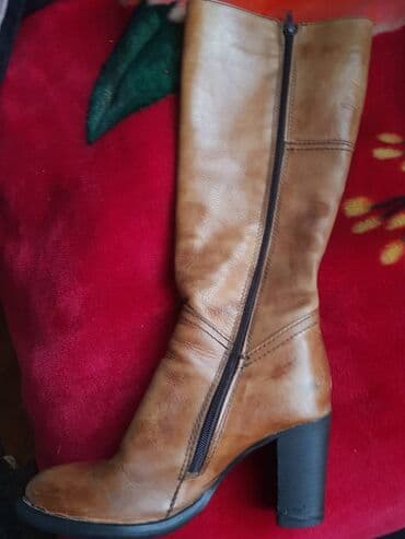 c a papuce: High boots, 38 — 3