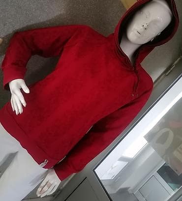 crvena spavacica: Crvena ženska dukserica sa kapuljačom - Model: dukserica sa — 3