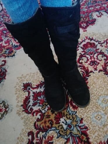crni šorc: Čizme, 40 — 1