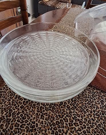 luster sa ventilatorom cena: Zvono za torte kolače i peciva. Tacna je staklena prečnika 28 cm, a — 3
