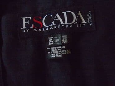kapa sa prirodnim krznom: Escada, M (EU 38), Jednobojni — 2