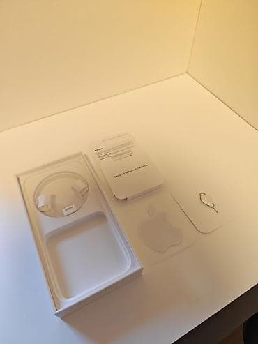wireless punjač za apple: IPhone 12 - beli. *Memorija 128GB *BH 76% *Simfree, Cloudfree *Face — 3