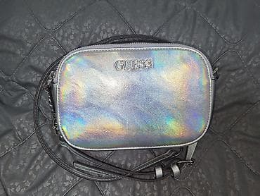 GUESS srebrna torbica sa dve pregrade. Novo