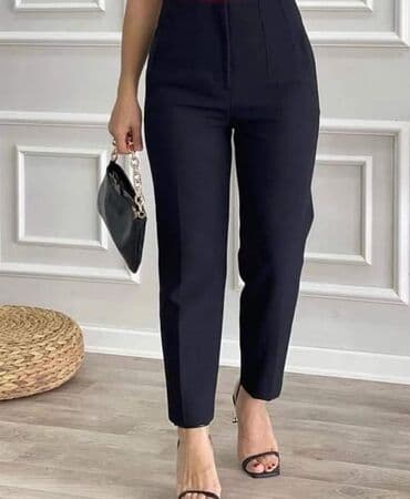 kratki sako i pantalone: Komplet(sako i pantalone) 3700dinara — 4