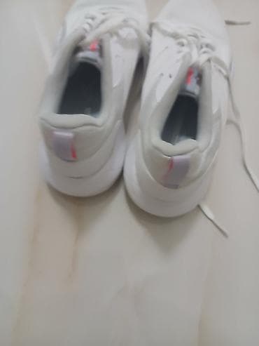 bele ravne sandale: Reebok patike za trčanje/trening - Model: Reebok (logotip na jezičku — 3