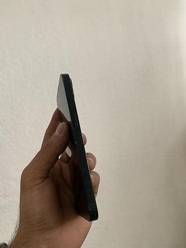 polovni risiveri za tv: Apple iPhone 13, crna boja. Iphone 13 5G Sve ispravno ima tragove — 6