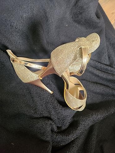 silikonski ulosci za obucu: Elegantne ženske sandale sa visokom štiklom – zlatne - Brend: Miss Kg — 4