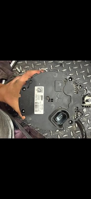 farovi punto 2: AUDI A6 C8 2020 DELOVI ALTERNATOR 04L903018BX | Audi delovi altina — 1