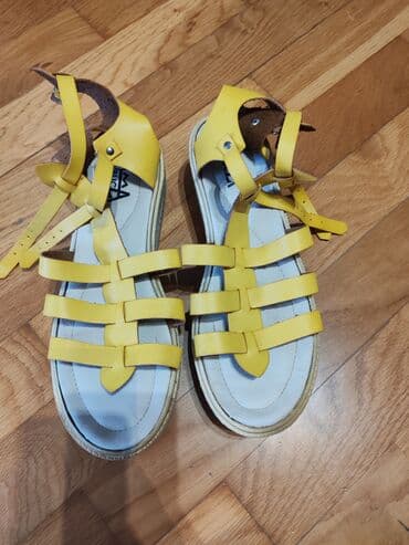 kozne mokasine sa debelim djonom: Sandals, 40 — 3