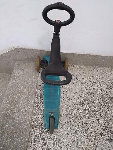 roleri sa tri tocka: Trotinet Micro,Switzerland sa tri tocka – dva napred i jedan pozadi,sa — 4