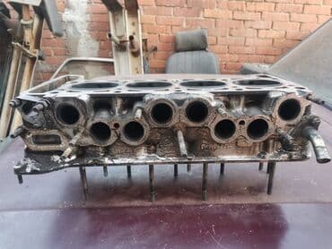 poklopac glave motora: Glava motor Lada 2121,21213 Niva br.1. Polovna, ocuvana. Skinuta sa — 13