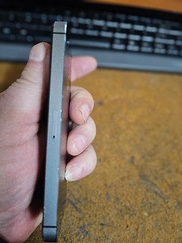 xbox one s srbija: Apple iPhone 5S- 4.0"telefon je ocuvan kao nov baterija drzi jako — 10