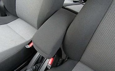 Car Interior Parts: NASLON ZA RUKE ZA OPEL MERIVA OD 2003. DO 2010. GOD. | Polovni — 1