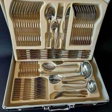 set za vino: Set escajga od 82 dela u elegantnom koferu. Uključuje viljuške — 2