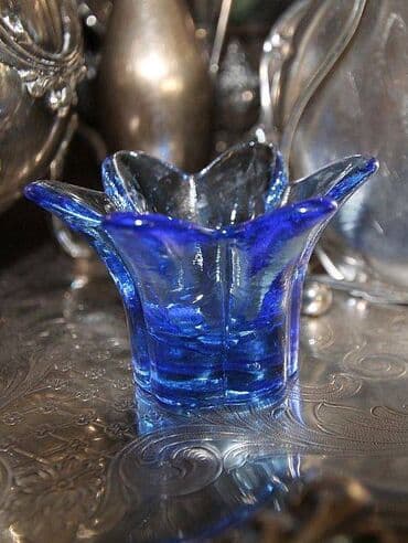 Dodaci za bicikl: Plavi svećnjak KOBALT U odličnom stanju, kao nov. Prelep, starinski — 1