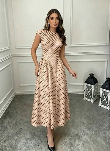 sandro ferrone beograd: Ženska duga haljina midi haljina na tufne
S m l
3000din — 5