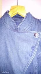 Teksas jakna,tamno teget boje,sa ukrasnim dugmicima. Kupljena u na lalafo.rs Teksas jakna,tamno teget boje,sa ukrasnim dugmicima. Kupljena u