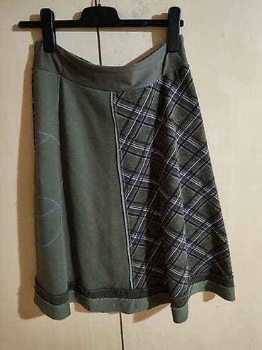 Asimetrična suknja do kolena u patchwork stilu. - Dizajn: kombinacija