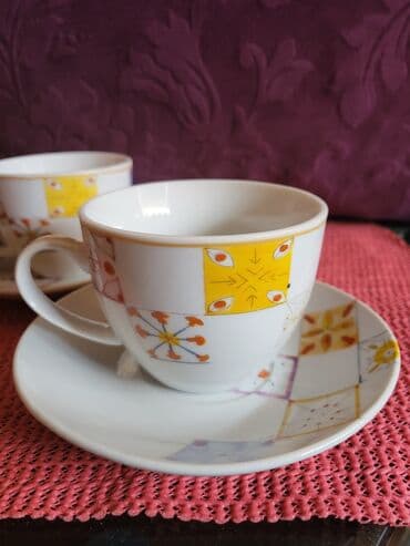 solja za trimer: Solje nove porcelanske za dvoje. Komada. 2. Tacne. 13,5cm. Solje — 9