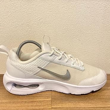 nike crne duboke patike: NIKE AIR MAX, original, perfektno stanje. Duzina unutrasnjeg gazista24 — 4