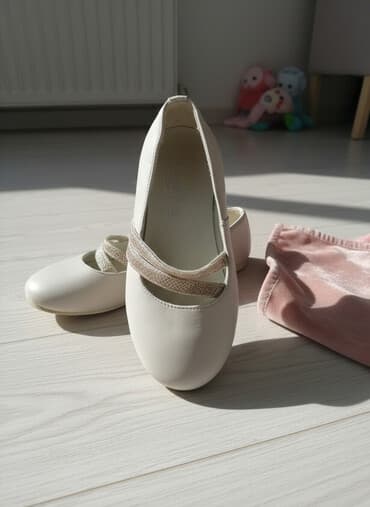 Patofne: Dečije baletanke – bele sa sjajnim zlatnim trakama - Model: klasične — 1