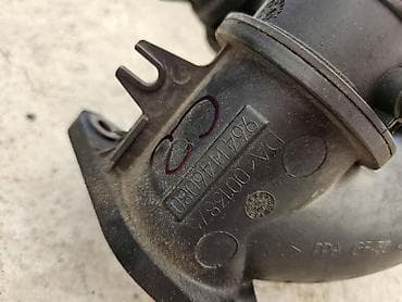 auspuh tomos automatik: KLAPNA USISA 2.2 HDI ZA CITROEN C8 ZA 2004. GOD — 1