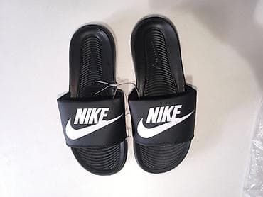 jeftine muske pidzame: Nike i druge sportske papuče – više modela i dezena Opis: - Sportske — 5