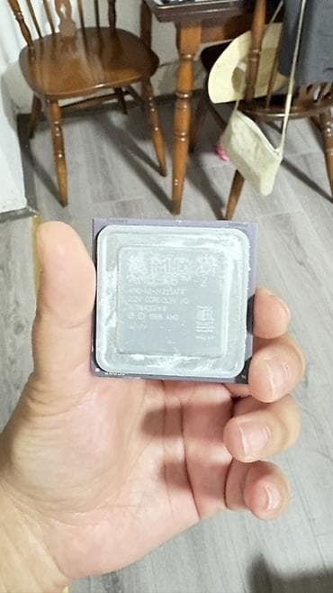 AMD K6-2 procesor – model AMD-K6-2/333AFR Prodajem AMD K6-2 333 MHz