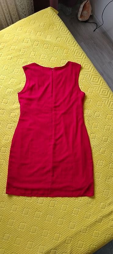 haljine xl: Prelepa crvena haljina brenda H&M, sa detaljima napred, pozadi ih — 5