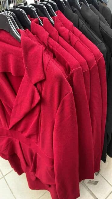 Ženski kaputi sa reverima – elegantni modeli - Klasičan kroj sa širim