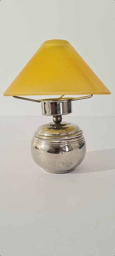 Sveće i svećnjaci: - Prodajem stari stoni kolekcionarski svećnjak u obliku lampe sa — 2