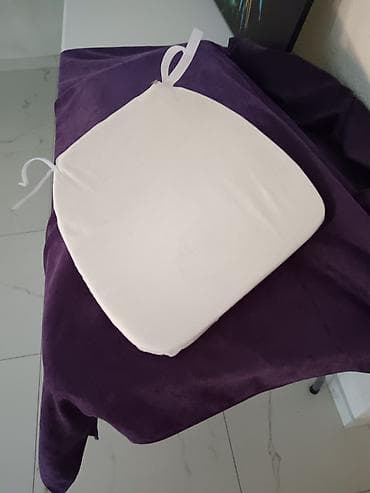 polovne komode za bebe: Na prodaju: 300 komada Tiffany stolica (I klasa). - Model — 4