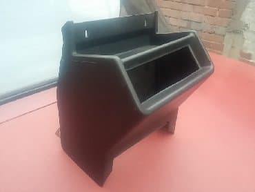 hauba za reno clio 2: Srednja konzola Lada 2104 Karavan, Lada 2105. Polovno, ocuvano — 1