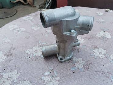 ulozak za auto sediste: Ulozak termostata sa kucistem Lada . Ruske proizvodnje. Kompletno — 8