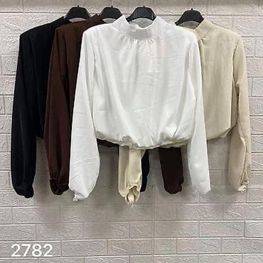 pull and bear sandale: Bluza 2550 dinara — 2