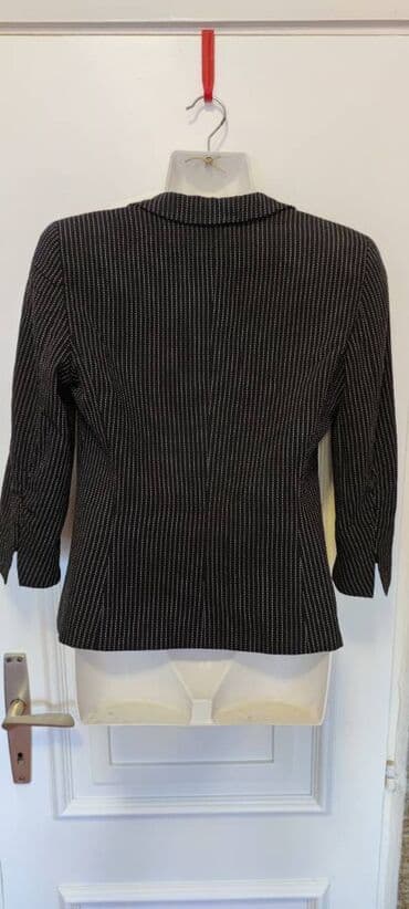 Fantastičan originalni Armani sako. Elegantan, visokog kvaliteta — 7