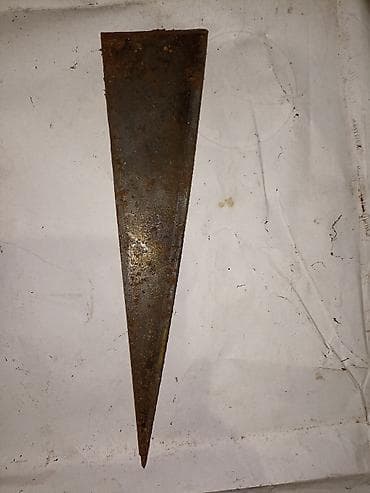 Metalni klinovi sa slike, debljine 10 mm, dužine 260 mm,čelo širine 60