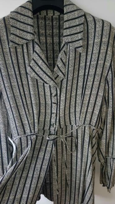 Košulje, bluze i tunike: M, Viskoza, Geometrijski, bоја - Šareno — 3