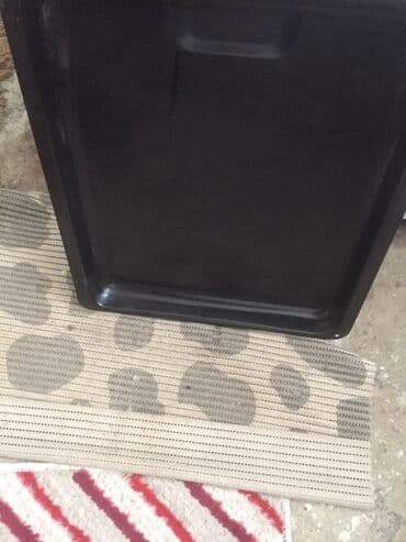 crna kajsija: Pleh 43x38 — 2