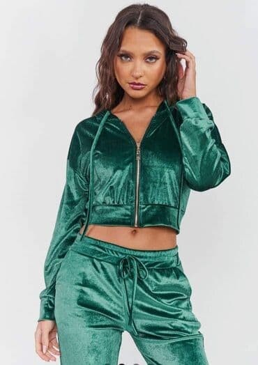 plisana jakna: Plišani komplet
2800 r d — 1