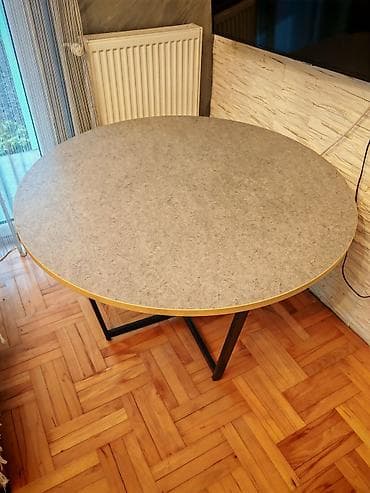 Kids' furniture: Okrugli sto za trpezariju/rad - Prečnik ploče: približno 110–120 cm — 2