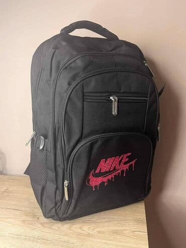 tek flis zenski: Nike — 11