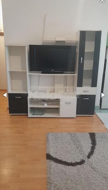 izdavanje garsonjera obrenovac: Namešten stan sa terasom. - Prostrana dnevna soba sa francuskim — 4