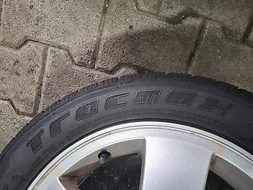 rikverc kamera za auto: OSTALO 175/60 R15 ZIMSKA | dve gume, jedna ostecna bocno ali nije — 4