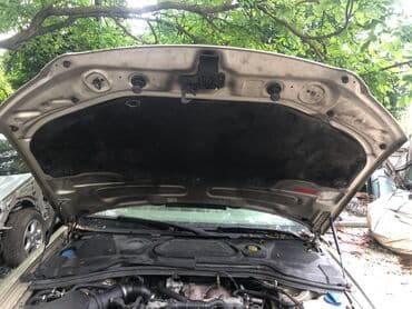 angel eyes golf 4: Audi a8 d3 polovna orginalna hauba aluminijum — 2