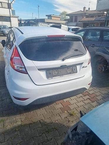 navoz za auto: GEPEK VRATA ZA FORD FIESTA OD 2011. DO 2016. GOD. | Polovni delovi — 2